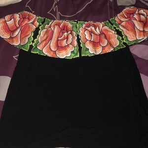 Mexican off the shoulder shirt